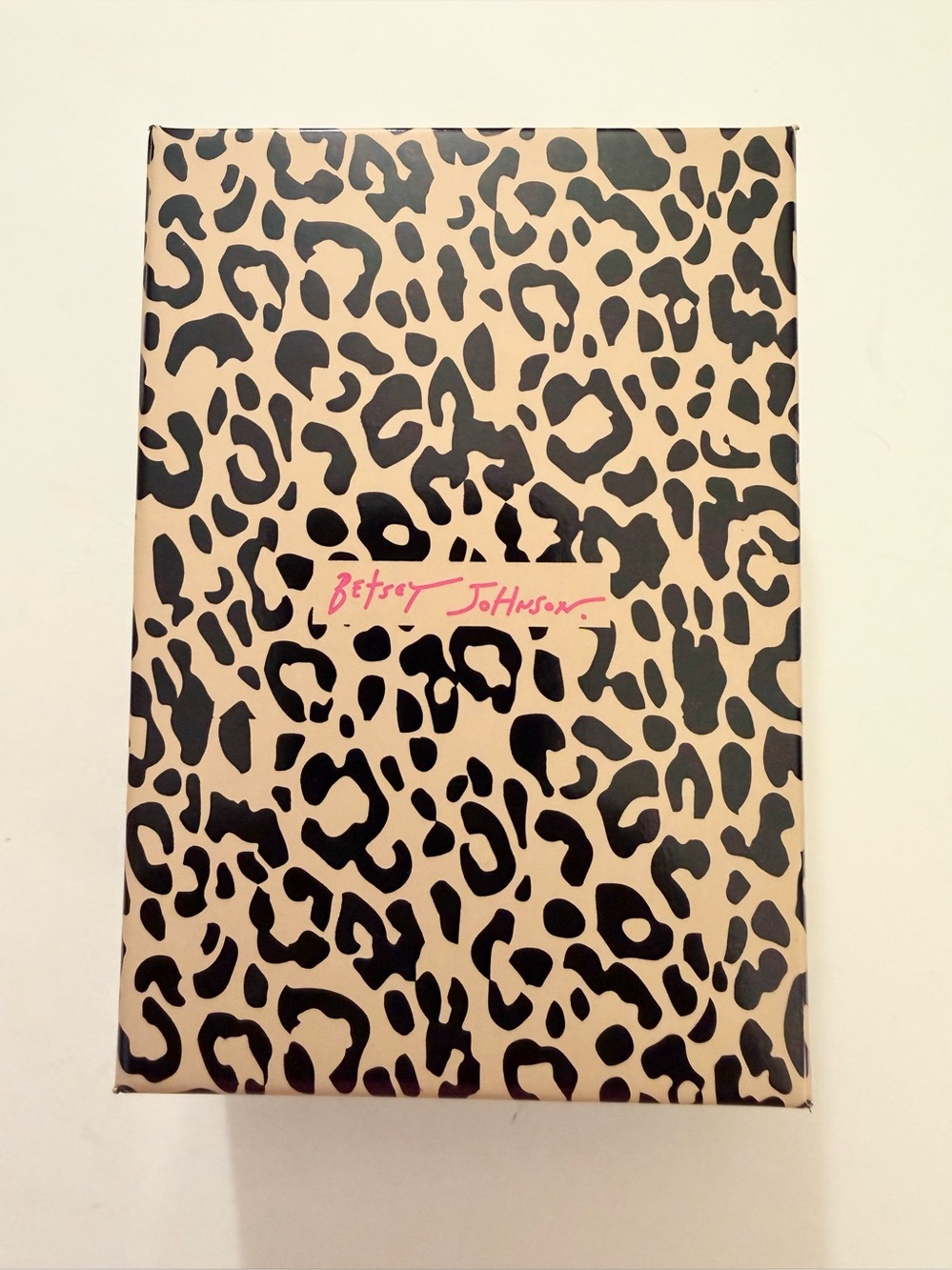 Betsey Johnson Gold-Tone Crystal Leopard Print Heart Earrings NIB! - Picture 4 of 5
